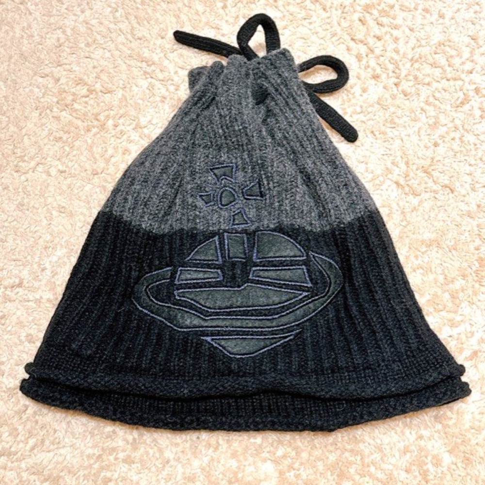 Vivienne Westwood Hat large  big ORB logo